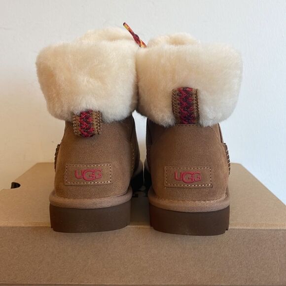 UGG Classic Mini Alpine Lace Boots Chestnut Women Size 7 - Picture 10 of 14